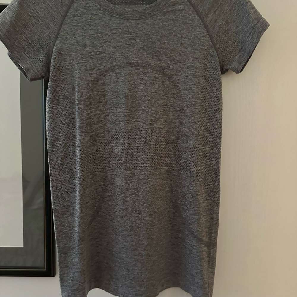 Heathered Grey Swiftly Tech Size 6 - image 2